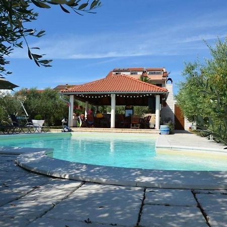 Family Friendly Apartments With A Swimming Pool Povljana, Pag - 244 Esterno foto