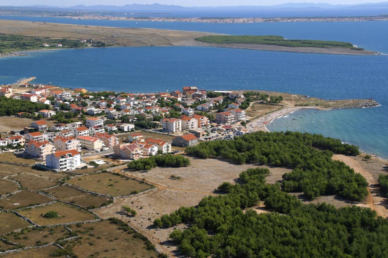 Family Friendly Apartments With A Swimming Pool Povljana, Pag - 244 Esterno foto