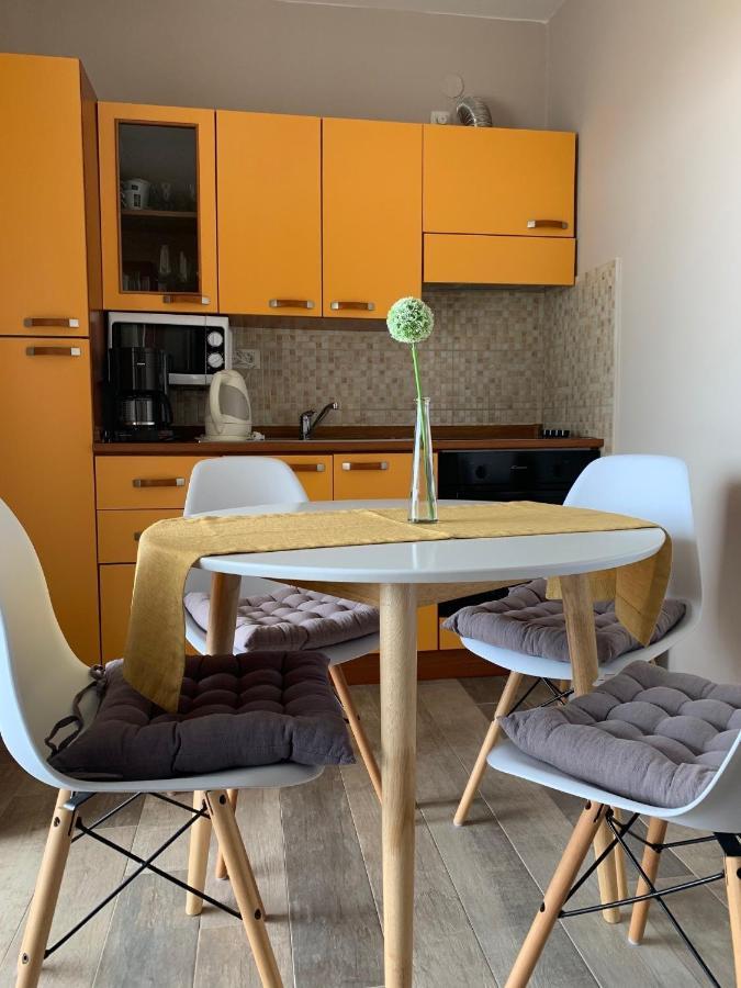 Family Friendly Apartments With A Swimming Pool Povljana, Pag - 244 Esterno foto