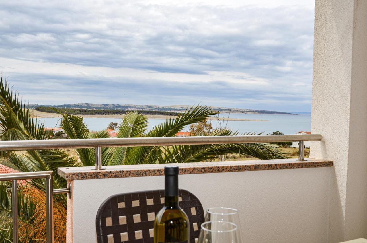 Family Friendly Apartments With A Swimming Pool Povljana, Pag - 244 Esterno foto