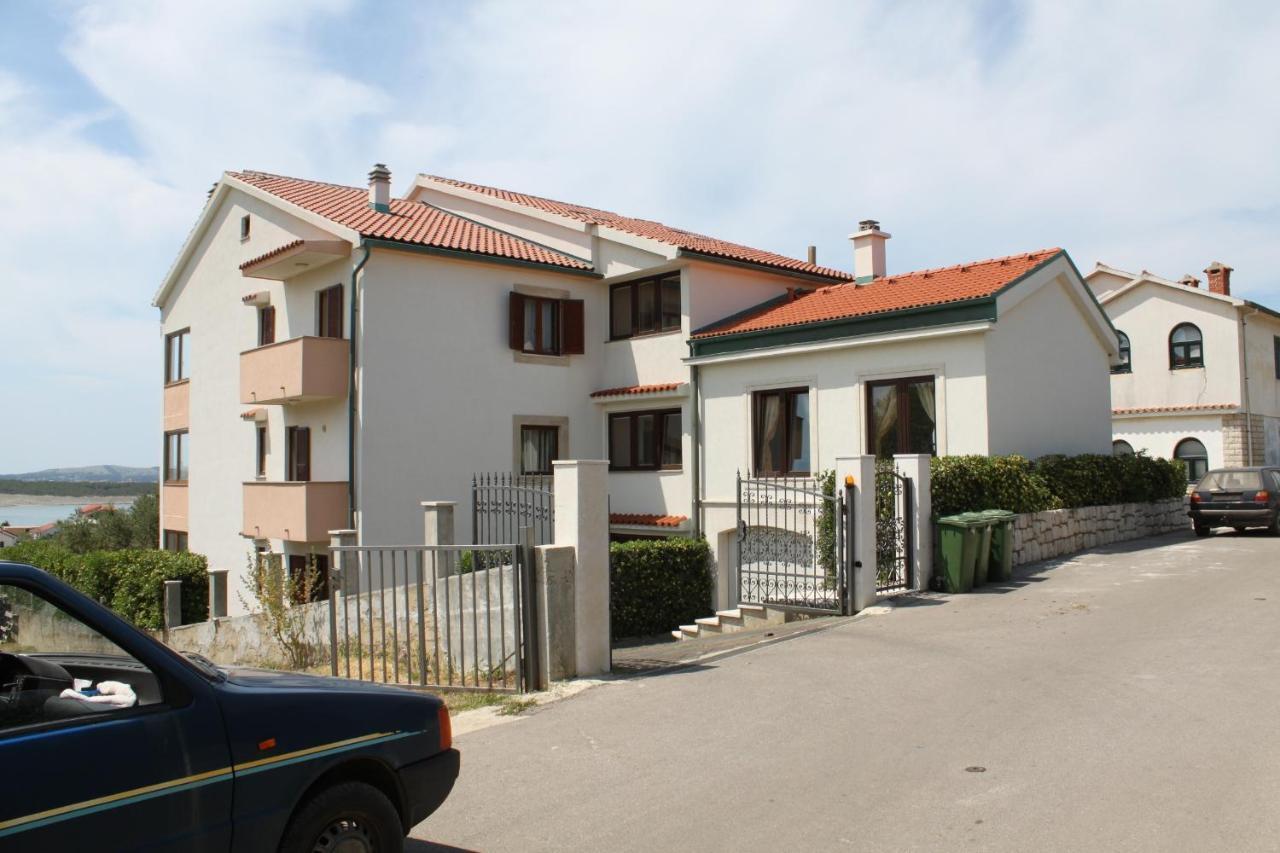 Family Friendly Apartments With A Swimming Pool Povljana, Pag - 244 Esterno foto