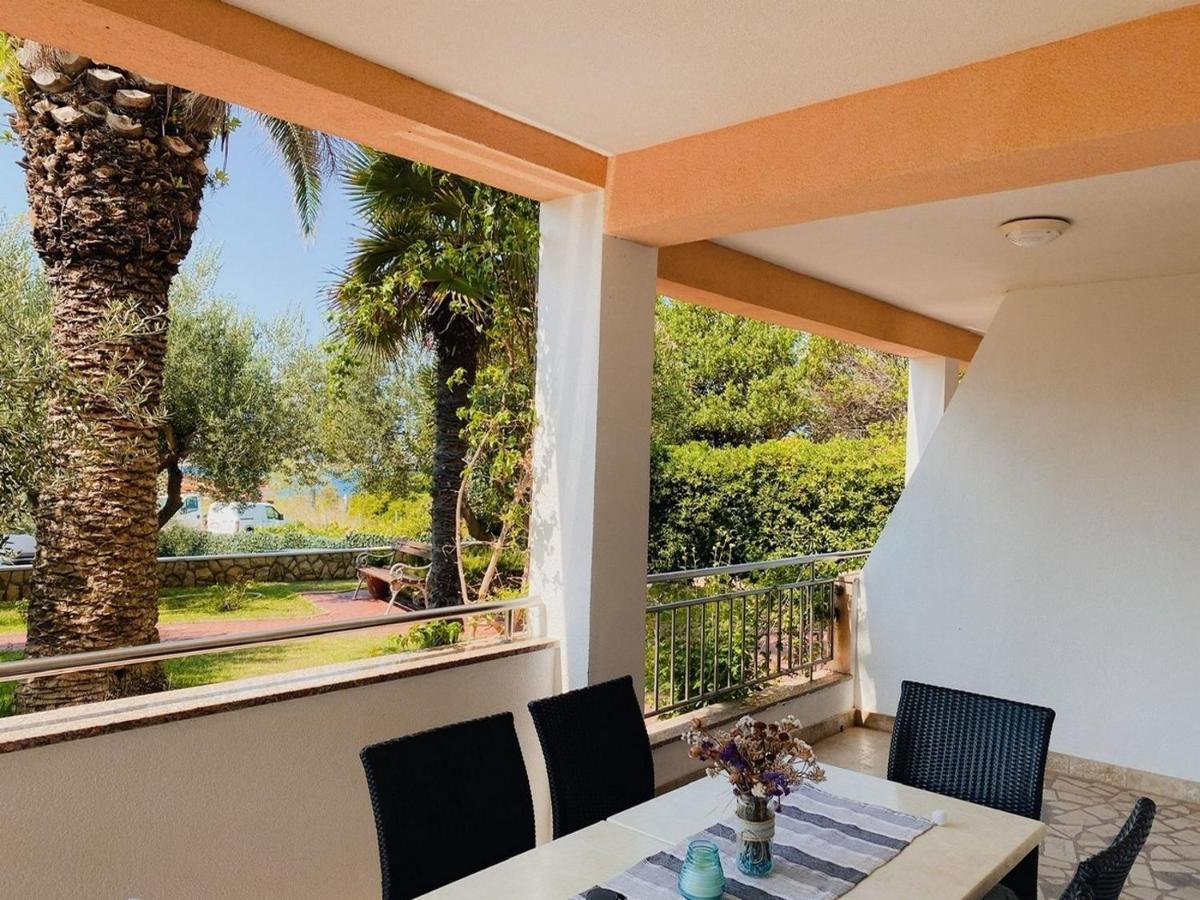 Family Friendly Apartments With A Swimming Pool Povljana, Pag - 244 Esterno foto